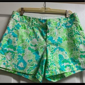 Lilly Pulitzer Callahan Short Sz 8 in It’s a Zoo